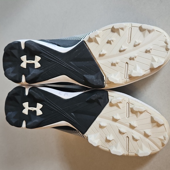 Under Armour Youth Baseball Cleats - Picture 11 of 13